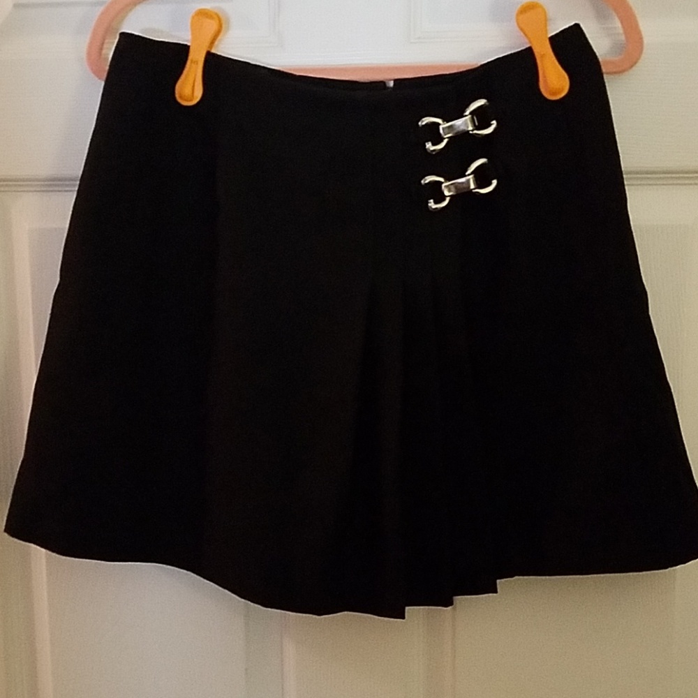 Cute Pleated School Girl Mini Skort. Sz 13/14